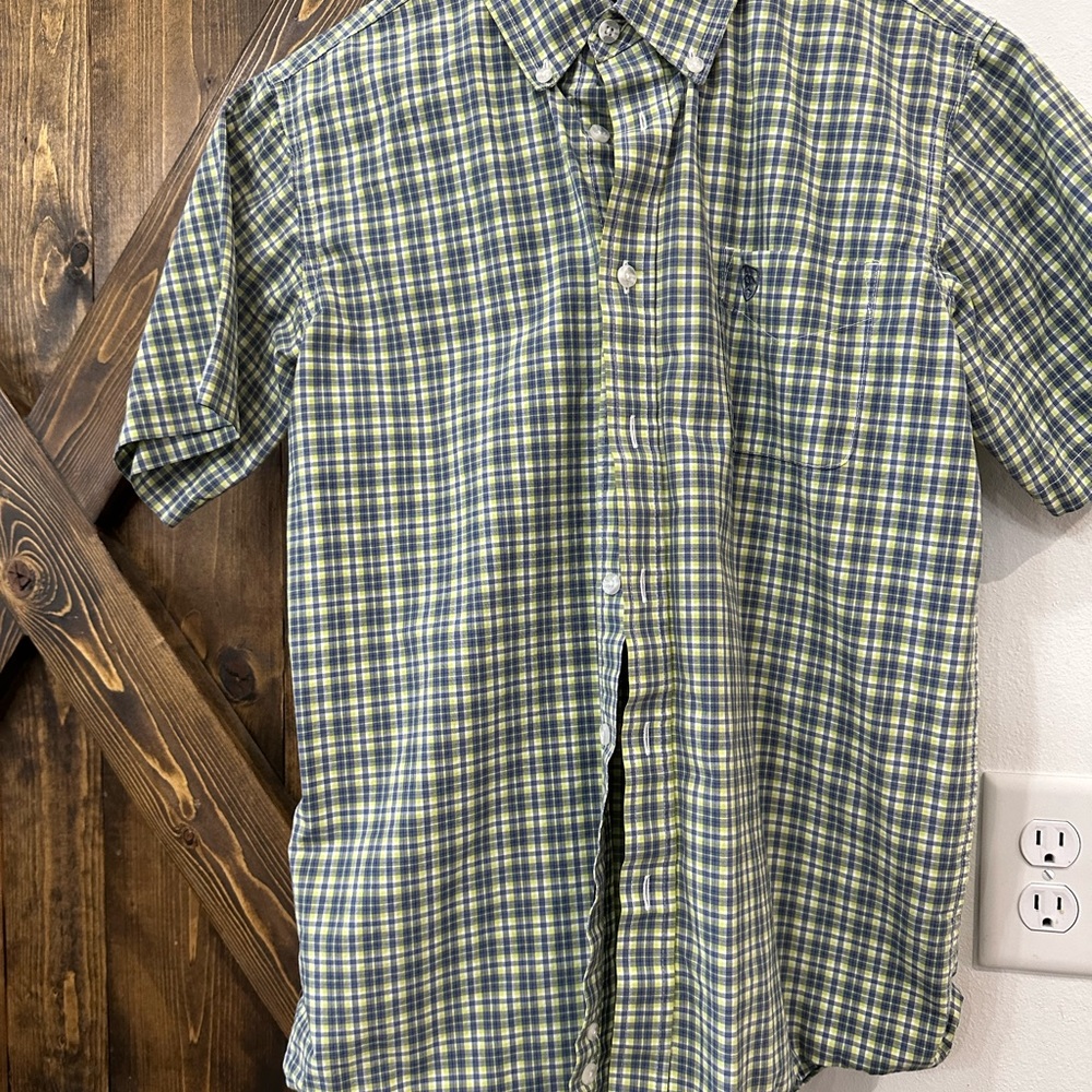 Boys size XL (18) short sleeve button up